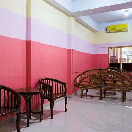 Reddoorz Plus @ Jalan Gatot Subroto Medan Sunggal Eksteriør bilde