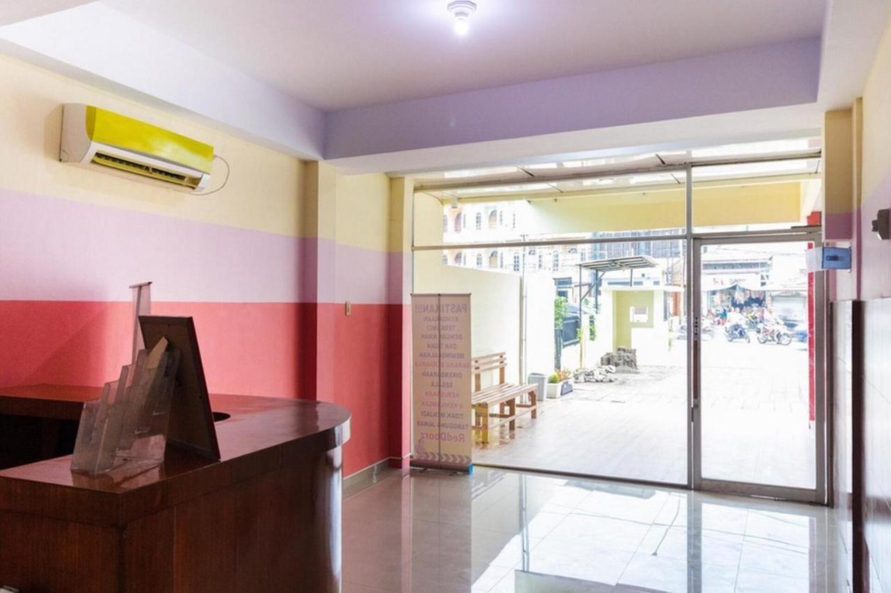 Reddoorz Plus @ Jalan Gatot Subroto Medan Sunggal Eksteriør bilde