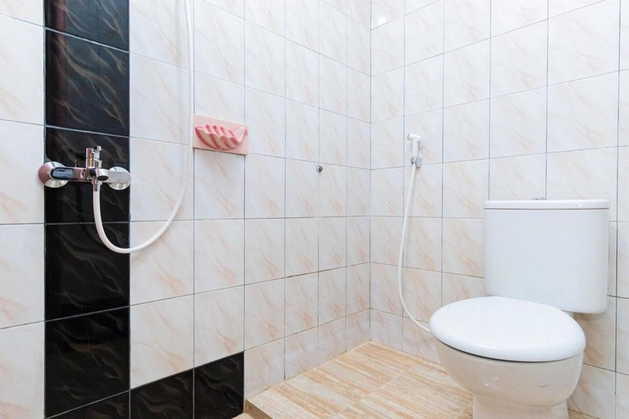 Reddoorz Plus @ Jalan Gatot Subroto Medan Sunggal Eksteriør bilde